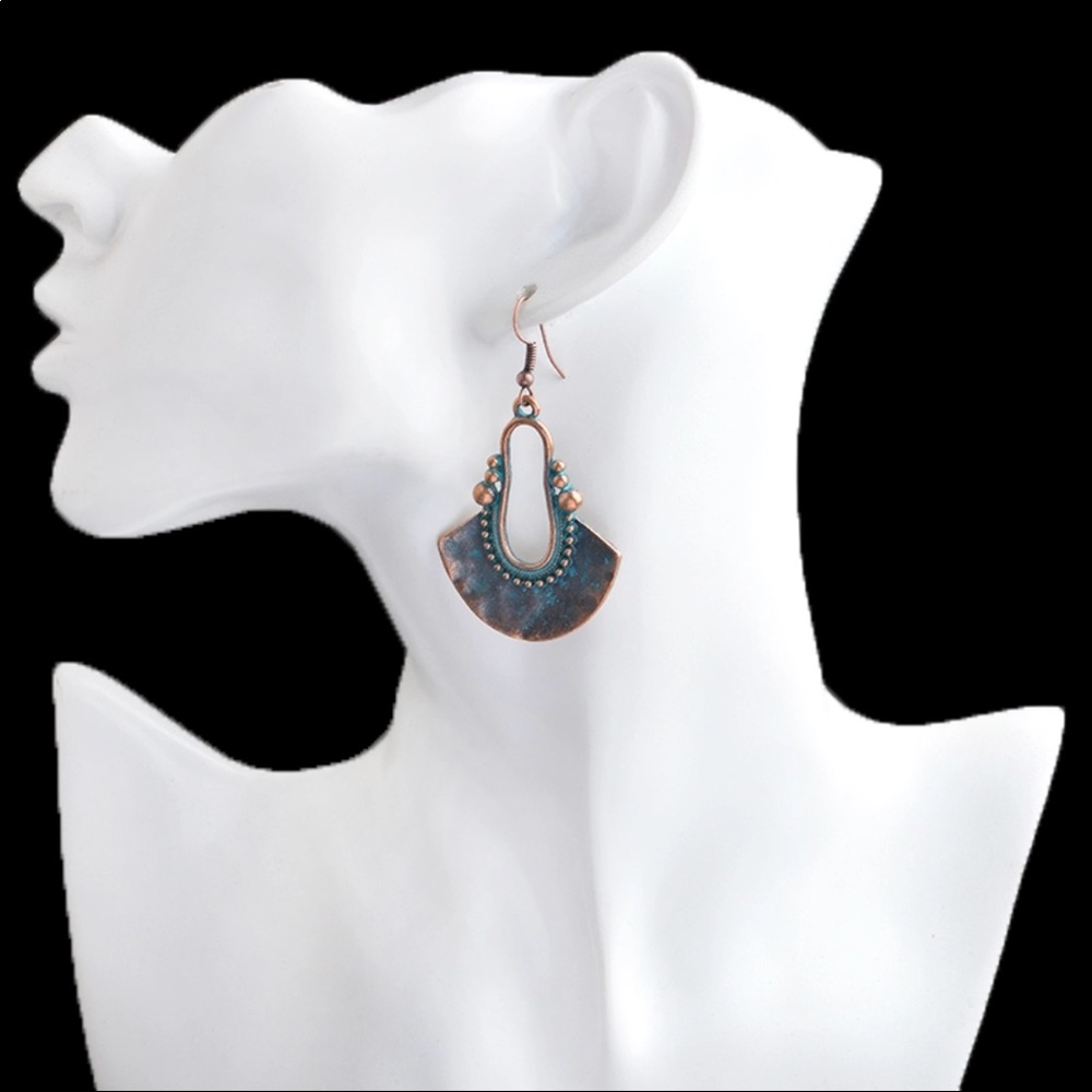 Vintage Summer Earrings - Picture 2 of 2